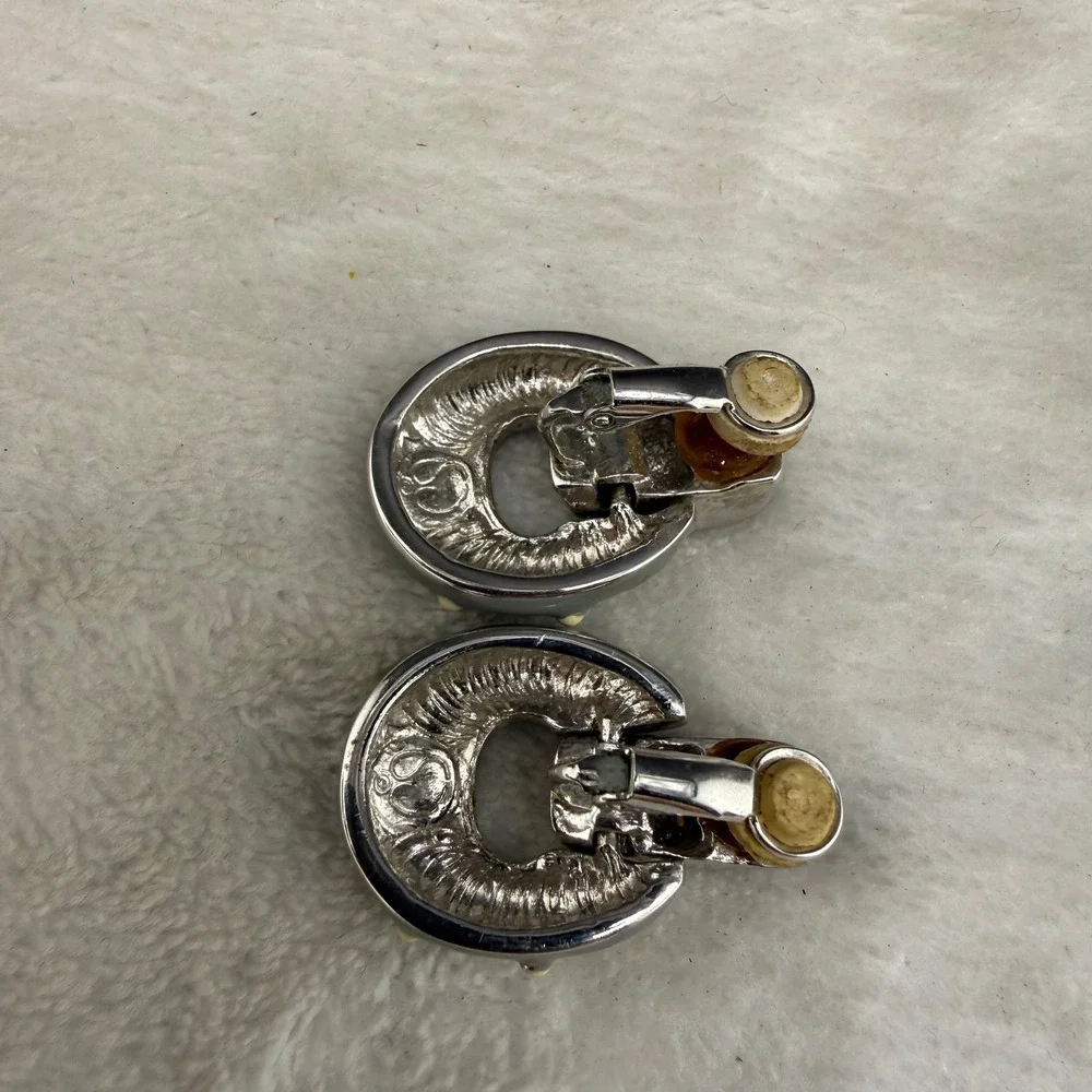 Vintage St John Earrings Grey Cream Studded Enamel Door Knocker Clip On